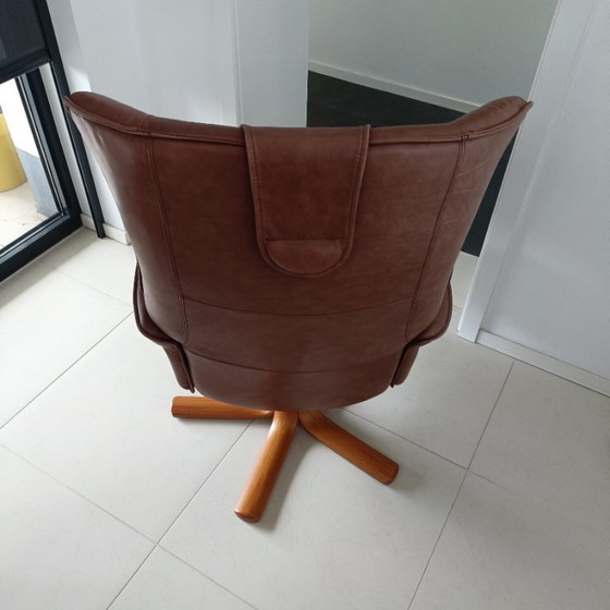 Hjellegjerde Draaifauteuil Eighties – Hjellebjerge, Draaistoelen, Leather, Metal (photo 9 of 14)