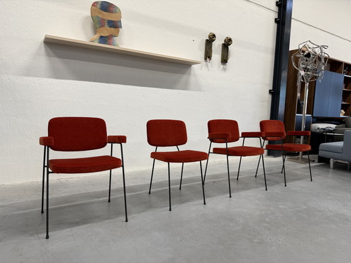4 Artifort Moulin Dining Chairs Red Lucir Fabric