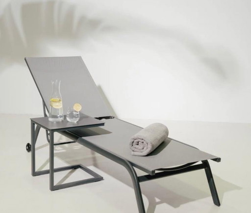Sun lounger by Grattoni