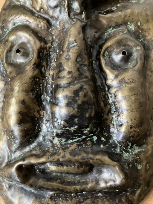 Maschera in bronzo - battuta a mano 25 x 18 cm, opera d'arte unica.