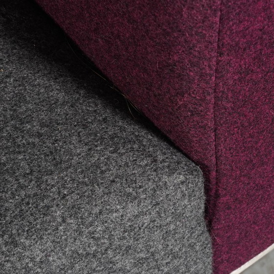 Treinbank Palau, 172 x 74 cm, antraciet / paars – Akoestische bank, Metal, Wool (photo 4 of 5)