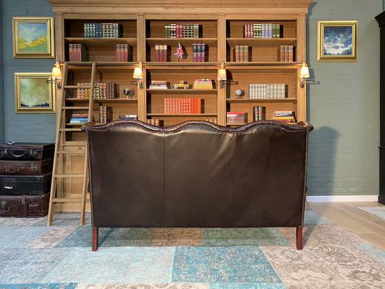 Image 1 of Canapé Chesterfield anglais, dossier haut, marron flammé