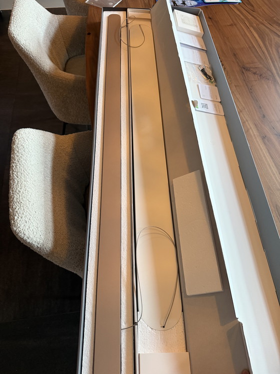 Image 1 of Occhio Mito Volo 140 - Oro Mate / Capota blanca