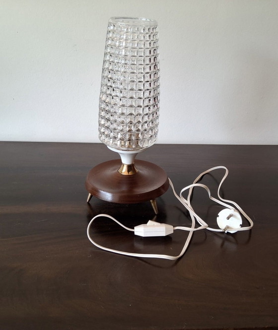 Image 1 of Vintage tafellamp met glazen reliëf kap jaren 60