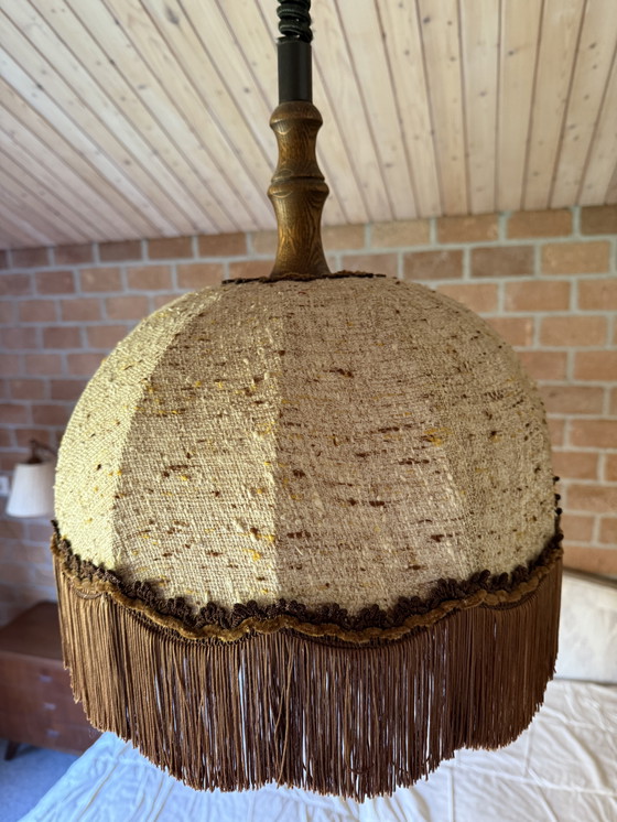 Image 1 of Lampada a sospensione/tirante vintage con frange e paralume in tessuto