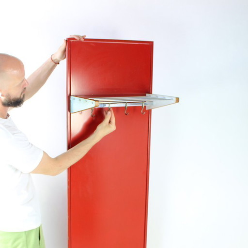 Accroche murale en métal rouge pour couloir, Mid Century, Tchécoslovaquie, années 1950