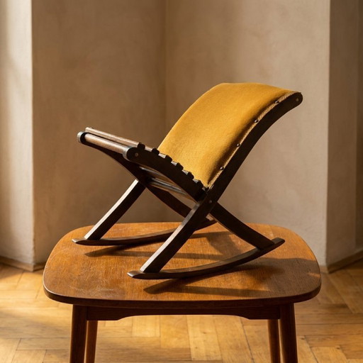 Vintage knielkruk, houten gebedsbank uit het midden van de 20e eeuw, jaren 70, Europees