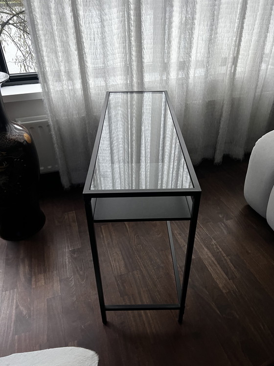 Image 1 of Table d'ordinateur IKEA VITTSJÖ