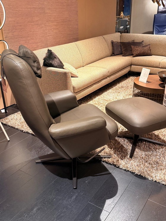 Image 1 of Evidence Entro Two Plus armchair