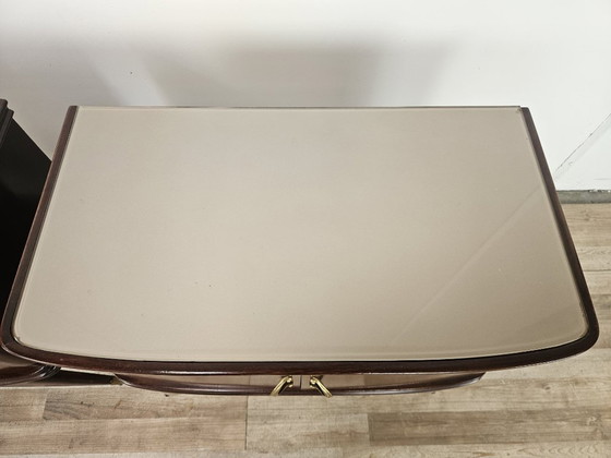 Image 1 of Art Deco nachtkastjes in mahoniehout met veren