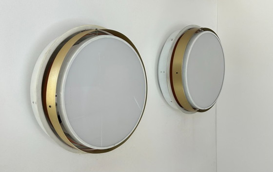 Image 1 of Coppia di applique vintage XL, ottone e vetro opalino, Danimarca, 1970