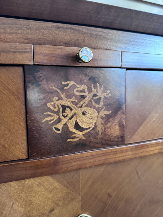 Image 1 of Scrivania esclusiva semicircolare con intarsi artistici – artigianato classico