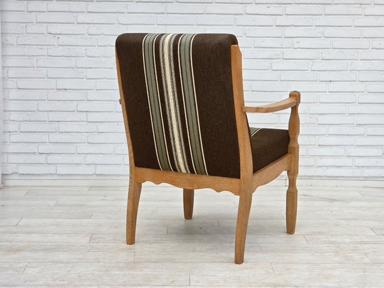 Image 1 of Sillón danés de los años 70, tapizado original de lana a rayas, madera de roble tallada.