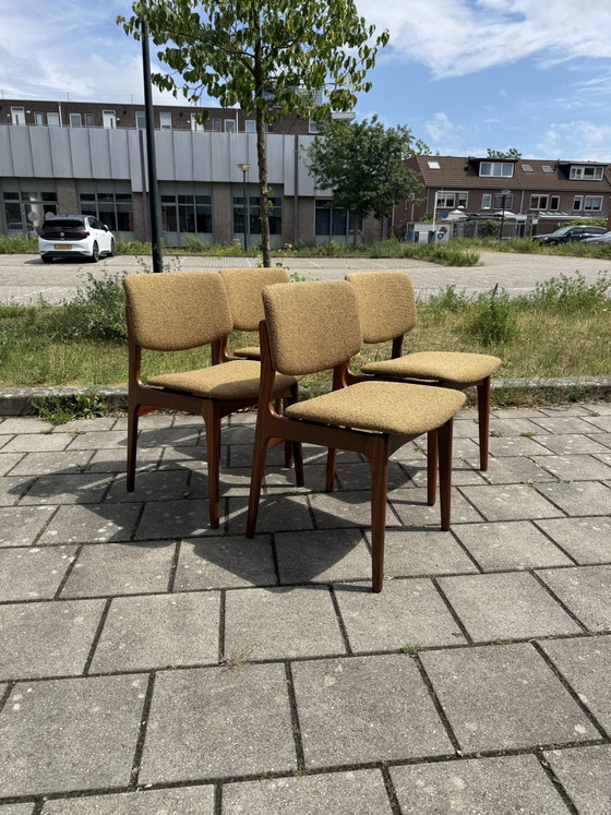 Image 1 of 4 chaises de salle à manger danoises restaurées des années 60