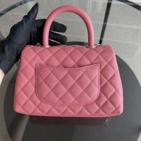 Image 1 of Chanel Coco Handle Small - Pelle trapuntata color caviale rosa con finiture dorate Serie 27