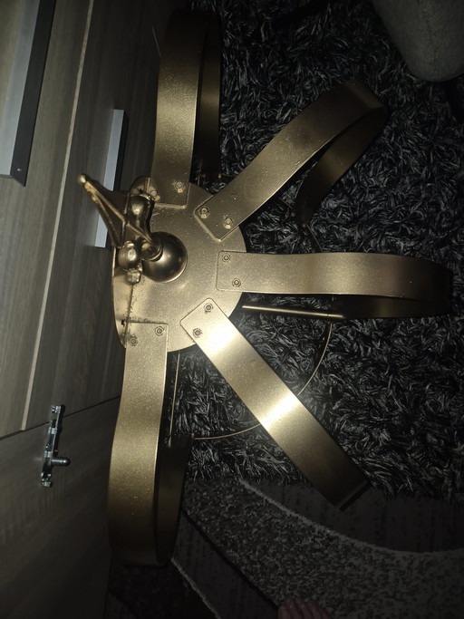 Magnifique couronne vintage dorée