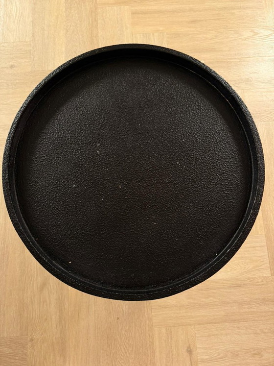Image 1 of Mesita auxiliar negra con tapa redonda