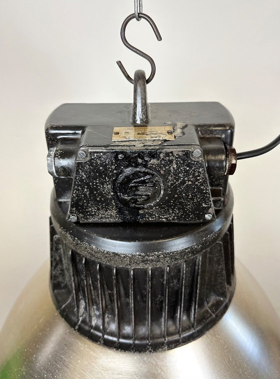 Image 1 of Große industrielle Aluminium-Pendelleuchte von Elektrosvit, 1960er Jahre