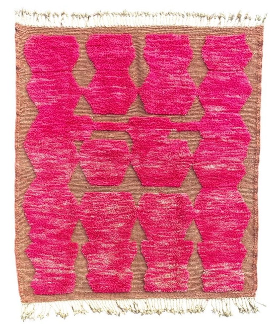 Image 1 of Pink Moroccan Mrirt Wool Rug 160x200 cm – Handwoven Berber Carpet