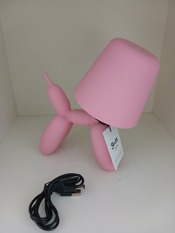 Stoobz Design Balloon Dog Table Lamp – Plastic (photo 3 of 6)