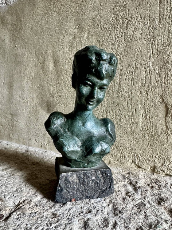 Busto de mujer firmado por Ernest Patris 🇧🇪 ( ) – Esculturas, Metal, Art Deco (photo 8 of 8)