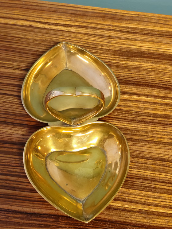 Image 1 of Plateau à bijoux vintage en laiton avec bol en forme de coeur