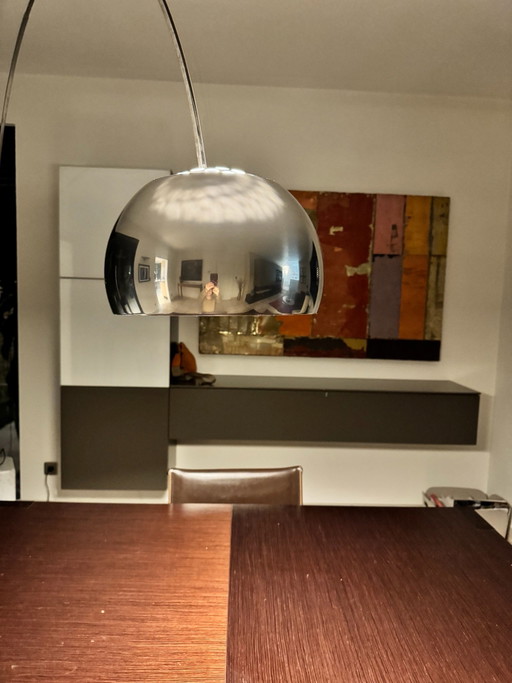 Flos Arco led met marmeren voet en ingebouwde dimmer. Originele uitvoering.