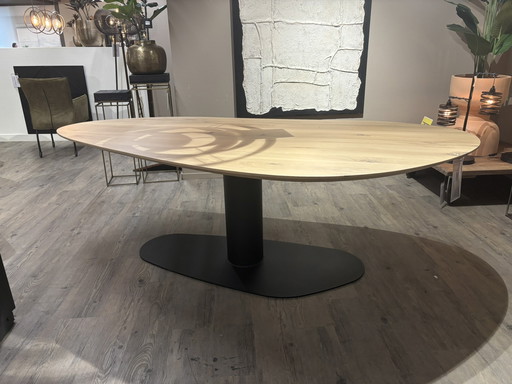 2M Living Organic dining table - 240x120