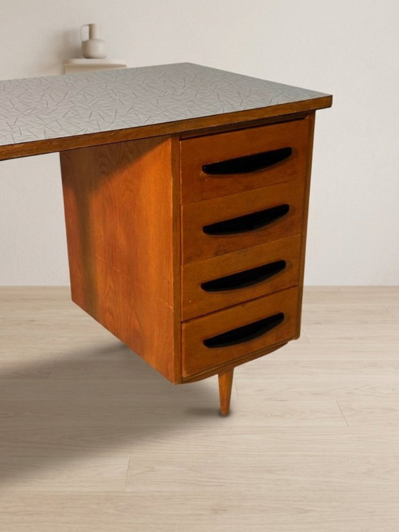 Bureau à quatre tiroirs en bois, milieu du XXe siècle, 109 × 56 × 79 cm – Bureaux, Wood (photo 7 of 9)