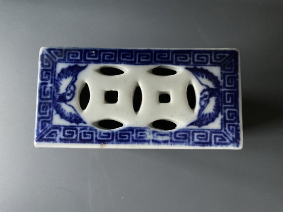 Image 1 of Ancien oreiller à opium en porcelaine , XIX ème siècle , Chine 