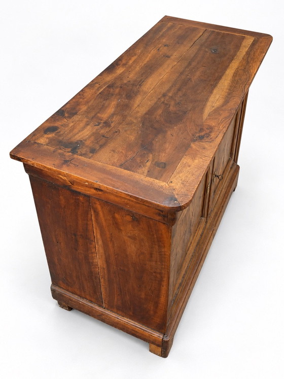 Louis-Philippe Sideboard aus Nussbaumholz aus dem 19. Jahrhundert (photo 5 of 7)