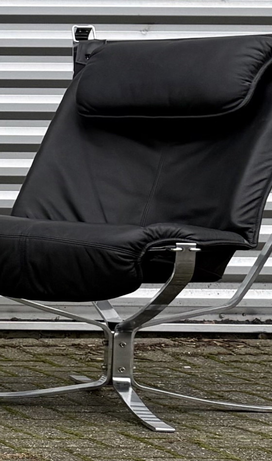 Image 1 of Set vintage Vatne Møbler Falcon di Sigurd Resell: 2 alti + 2 bassi + Hocker