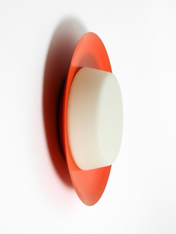 Image 1 of Grote Mid Century wand- of plafondlamp van glas met metalen reflector in rood van Kaiser Leuchten