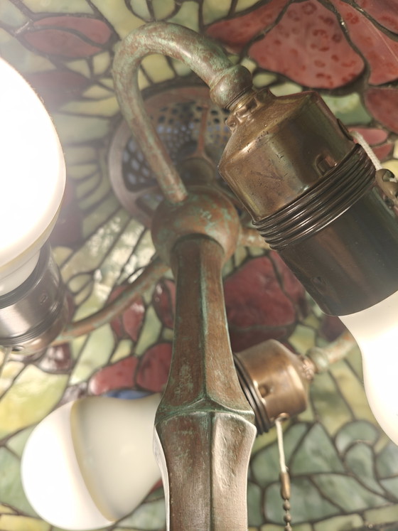 Image 1 of Reproduction of Tiffany poppy table lamp - bronze base