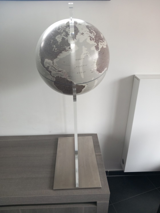 Image 1 of Zofolli Globe