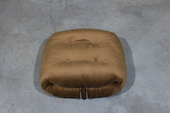 Image 1 of Loungefauteuil en voetenbank van Afra & Tobia Scarpa voor Cassina, jaren 70.