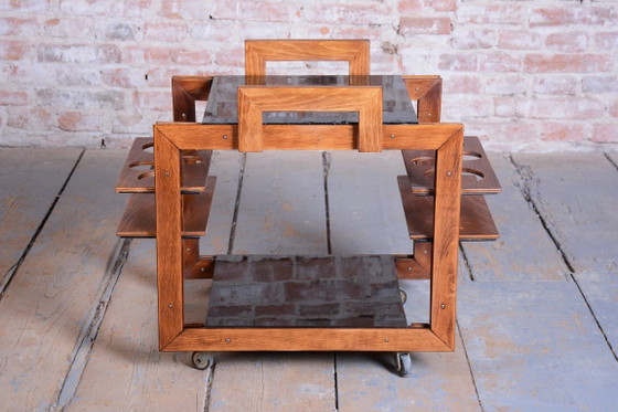 Carrito Art Déco restaurado, madera de haya, latón, cristal opalino, pulido nuevo, checo, década de 1950. (photo 15 of 20)