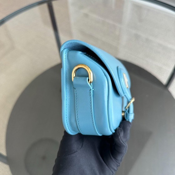 Image 1 of DIOR BOBBY EAST WEST - SCHOUDERTAS VAN GLAD KALFSLEER MET BLAUW-GOUDEN BESLAG