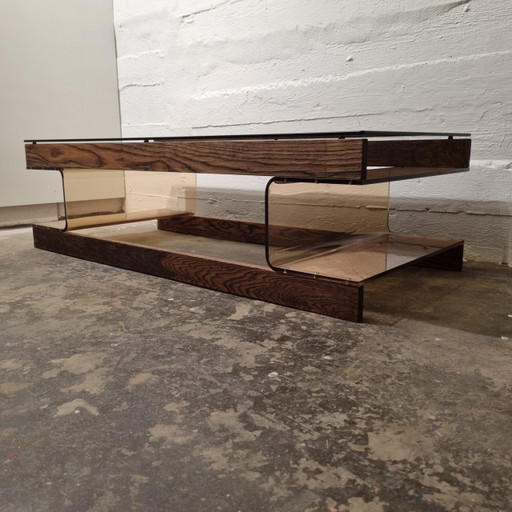 Rechteckiger Couchtisch aus geräuchertem Acryl 1970er | Mid-Century Modern Design Möbel