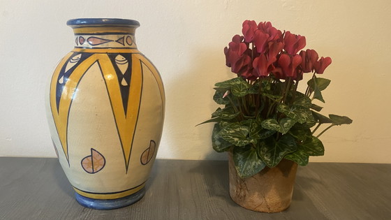 Image 1 of Antique Moroccan Art Deco vase – Safi (ca. 1930-1950)