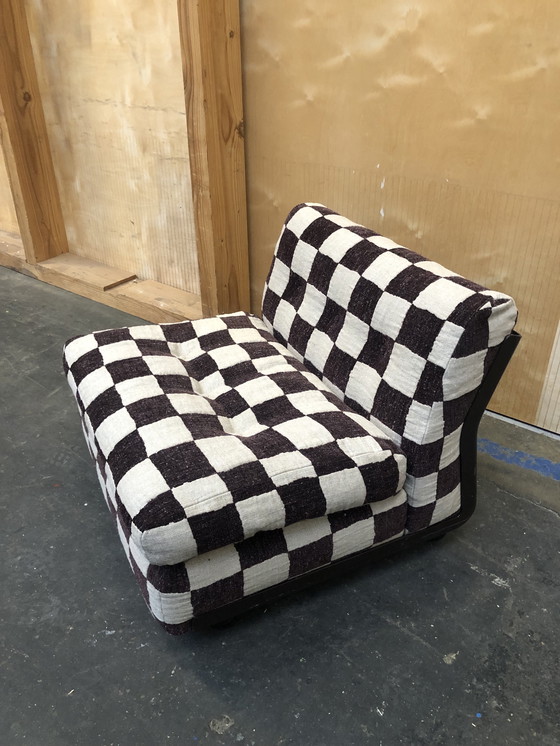 Image 1 of Amanta BB Italia nouveau gestoffeerd