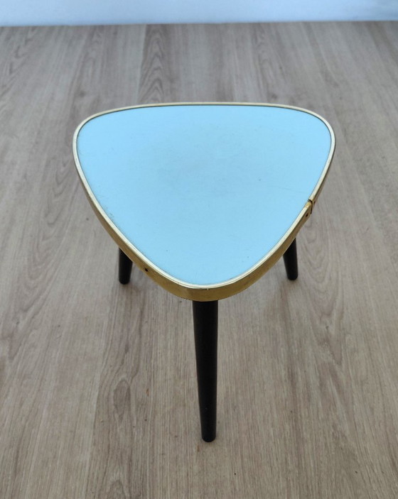 Image 1 of Vijftiger jaren bijzettafel in lichtblauw