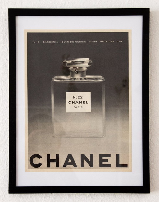 Original Vintage Chanel No. 22 Advertisement Poster 1963 / Encadré / 33x25cm / Very Good Condition / Plakat