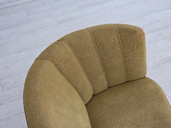 Image 1 of Dänisches 2-Sitzer-Sofa „Banane“ aus den 1960er Jahren, Bezug aus Velours, Buchenholz