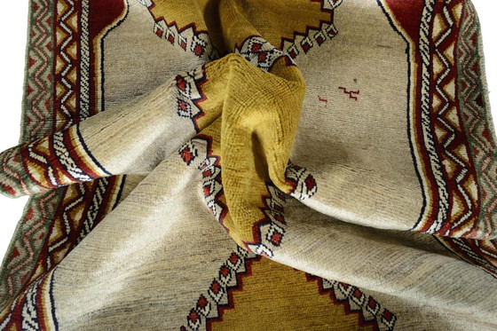 Image 1 of Handgeknüpfter Gabbeh Nomadenteppich – 226 x 133 cm – Naturtöne & Senfgelb – Unikat aus reiner Wolle