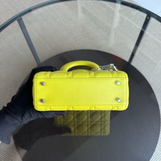 Image 1 of DIOR LADY MINI - CANNAGE LAMSLEER GEEL ZILVEREN BESLAG VERSTELBARE BAND