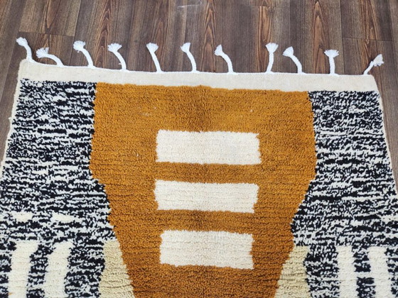 Image 1 of Tapis berbère en laine authentique 200cmx150cm