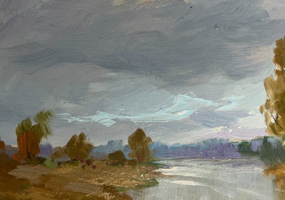 Image 1 of Dipinto ad olio originale raffigurante un paesaggio fluviale costiero con un traghetto su un lungo fiume.