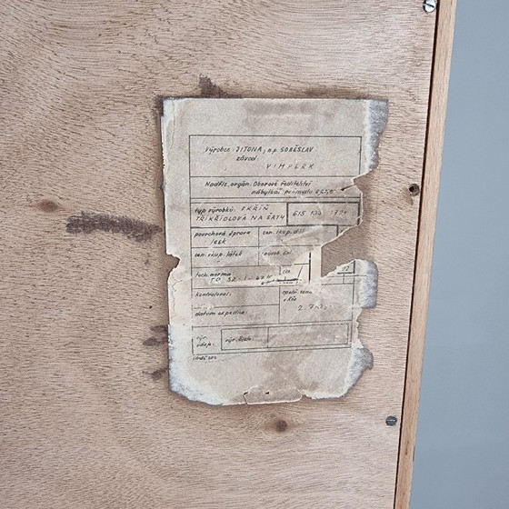 Image 1 of Armadio vintage in noce, anni '70