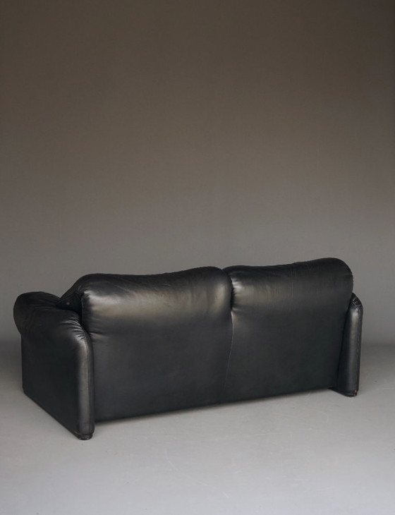 2 Sitzer Maralunga Sofa aus schwarzem Leder für Cassina. 1970er Jahre – 2 Sitzer Sofas, Leather (photo 18 of 20)